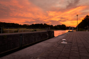 Zonsopkomst langs de Leie te Menen