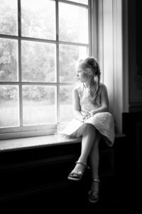 fotoshoot op locatie in het kasteel van poeke met sara