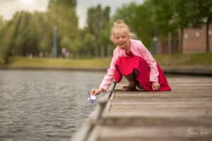 fotoshoot op locatie met Sara aan de Leie in Menen
