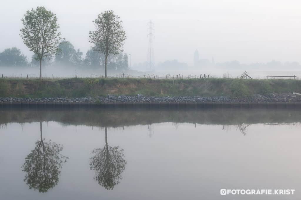 Zicht op de Leie & de Theresiakerk in Wevelgem