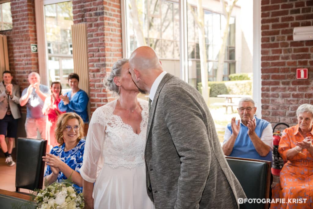 Huwelijk Sofie&Yourick Stadhuis Wervik FotografieKrist